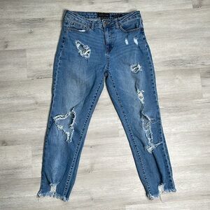 Kendall & Kylie The Relaxed Skinny Jean Factory Distressed Sz 7/28